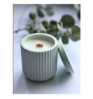 Pots à bougie avec logo personnalisé avec jet de parfum de qualité supérieure et design élégant idéal pour les cadeaux et l'aromathérapie