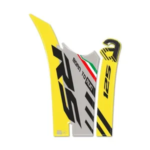 Adesivi 3D Personalizzati per Serbatoio Moto Aprilia RS 125 2021-25, Protezione con Logo - Product Image 1