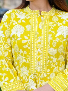 Robe décontractée de luxe pour femme, style ethnique de créateur, longueur genou, imprimé floral, en pur coton respirant, coupe trapèze, manches longues, col mandarin - Product Image 6