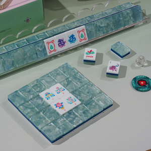 Set di Mahjong Americano Portatile con 160 Tessere <span class=keywords><strong>in</strong></span> Acrilico, Finitura Incisa Stile Olive Grove, per Sessioni di Gioco <span class=keywords><strong>in</strong></span> Viaggio - Product Image 1