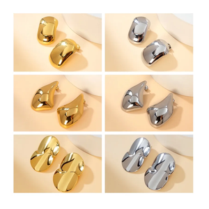 Boucles d'oreilles minimalistes en acier inoxydable poli et lisse avec dôme en forme de rectangle Boucles d'oreilles à la mode - Product Image 1