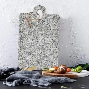 Tabla de cortar de mármol blanco y negro con tonos elegantes, perfecta para cortar, servir, hornear y Decoración de cocina moderna y elegante - Product Image 1