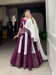 Navratri LehengaCholiスペシャルNavratriChaniya Choli女性用インドの伝統的な摩耗LehengaCholiブライダルピュアコットン<span class=keywords><strong>Lehenga</strong></span>