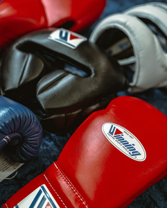 Gants de boxe de marque gagnante personnalisés en usine, vêtements de sport, équipement de combat, gants de boxe, gants d'arts martiaux, gants de qualité supérieure. - Product Image 3