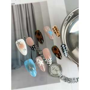 Starlit Mix Muse Press-On Nail Art : Design Chic Starlit et Mystérieux pour l'Amélioration des Ongles - Product Image 3