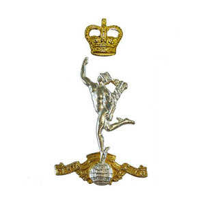 Insignia de gorra de tela de oficiales ceremoniales REME, insignia de tapa de alambre de lingotes blancos y dorados hecha a mano 2024 - Product Image 2