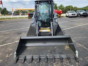New Holland C345 Minicargadora Capacidad 0.5M3 para obras municipales - Product Image 6