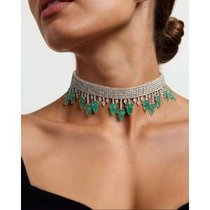 Collar de Zirconia Esmeralda, Joyería Verde Inspirada en Zelda - Product Image 2