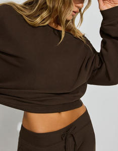 ชุดเซ็ทลำลองแฟชั่นผู้หญิงสุดฮิต ขายส่งตามสั่ง เสื้อครอปเปิดไหล่และกางเกงเอวสูง - Product Image 4