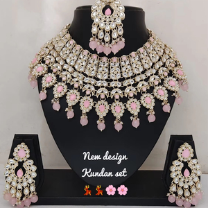 最新の<span class=keywords><strong>Kundan</strong></span>ジュエリー伝統的な金メッキ<span class=keywords><strong>Kundan</strong></span>スタッズ & MotiPearlジュエリーセットイヤリング付き & Mangtikaセット女性用 - Product Image 1