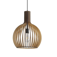 Lampe suspendue en rotin au design unique pour la décoration de la maison en bambou pour restaurant café utilisation en plein air à bon prix