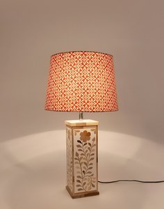 Haute qualité Chevron motif os incrustation lampe de Table décorative résine lampe de Table pour salon alimentation électrique abat-jour en métal - Product Image 2