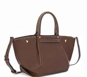 Sac à main en cuir brun foncé pour femme, sac à bandoulière structuré, sac à main vintage, résistant à l'eau, pour le travail et le bureau - Product Image 1