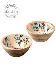 Cuenco de madera clásico con base de pedestal Acabado suave Perfecto para servir aperitivos Elegante Durable Ideal para uso diario en la cocina - Product Image 6