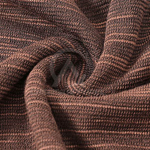 Bonnet en tricot chaud à texture douce, conçu pour les activités de plein air, les voyages, les tenues décontractées et les saisons froides - Product Image 3