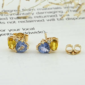 Dernière conception pour saphir bleu en forme de coeur specialone avec saphir jaune taille ovale et boucles d'oreilles diamantesSolid18KYellowGold - Product Image 3