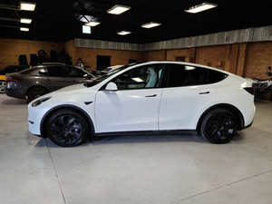 Tesla Model Y 2022 en Perfecto Estado - Product Image 5