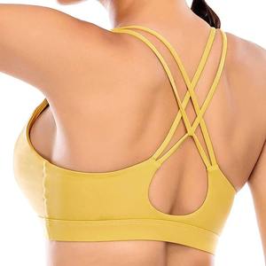 Nouveauté Soutien-gorge de sport de yoga pour femmes grande taille de haute qualité, sans couture, respirant, réglable, soutien moyen, bonnets amovibles, devant - Product Image 4