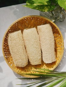 Long-Shaped <b>Natural</b> Loofah <b>Sponge</b> Eco-Friendly Luffa Body Scrubber for Shower Exfoliation & Kitchen Cleaning Premium Vietnam - Product Image 2