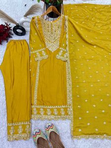 Usure traditionnelle Pure Chinon Soie Lourde Broderie Codage Séquence Travail Avec Véritable Miroir Khatli Travail Haut Et Bas Dupatta - Product Image 4