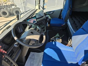 Nouveaux véhicules diesel FH 500 long-courrier avec moteur D13TC avancé à 12 vitesses, moniteur caméra et faible consommation de carburant - Product Image 6