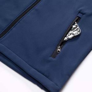 Professionnel de haute qualité personnalisé Logo impression broderie nouveau Design léger haute rue hommes Softshell veste pour hommes - Product Image 5