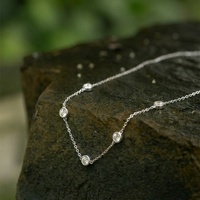 Collier avec pendentif en moissanite de 0,5 ct 5 mm, serti en bélière, plaqué or 18 carats, en argent sterling 925, bijoux décontractés pour tous les jours, pour femmes
