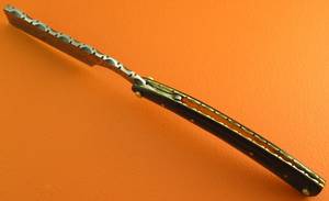 Rasoir droit de barbier en acier damas de haute qualité du fabricant direct fait à la main personnalisé OEM manche en bois de qualité bricolage industriel - Product Image 3