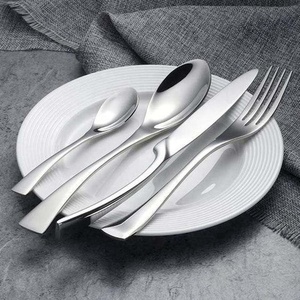 Juego de cubiertos de acero inoxidable barato pulido plata increíble nuevo aspecto juego de cubiertos con mango de madera de metal con logotipo personalizado - Product Image 3