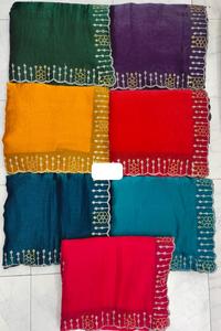 ส่าหรีชีฟองผ้าโปร่งบางคลาสสิกที่มีการปักที่หรูหราและขอบทรงหอยเชลล์ที่สง่างาม - Product Image 3