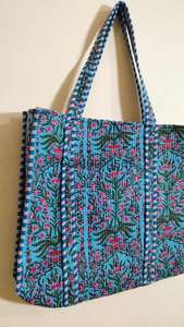 Accessoire de mode d'épaule pour femmes indiennes Hand-Block Quilted Cotton Tote Shopping Carry Bag Brodé Flower Design Digital - Product Image 3