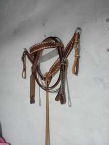 Hermoso conjunto de tachuelas con cuentas de cuero hechas a mano, duradero y transpirable, para caballete occidental, Combo, para montar a caballo ecuestre - Product Image 2