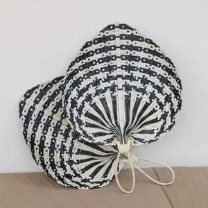 Abanicos de hojas en forma de corazón, decoración de boda personalizada y regalos de fiesta, abanicos de hojas de palma, abanico de rafia natural hecho a mano, Caryln 0084935825297 - Product Image 3