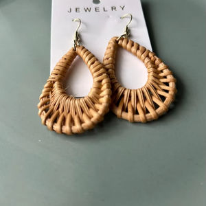 Boucles d'oreilles en rotin faites à la main en osier Boho boucles d'oreilles pendantes bijoux légers naturels tissés à la main en rotin balancent - Product Image 1