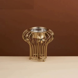 Exquisito quemador de incienso de carbono de Dubái, quemador de Metal de mano de torre musulmana, decoración de fiesta árabe - Product Image 4