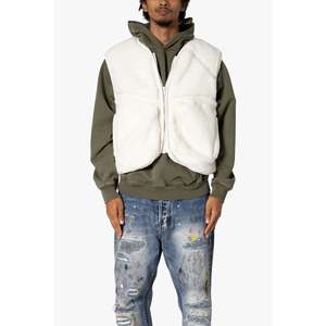 Chaleco Corto de Sherpa Tecnológico - 100% Poliéster, Corte Estándar - Product Image 2