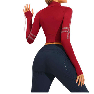 Sweat à capuche anti-rides haute performance pour femmes vêtements de sport confortables et respirants pour la performance et le style - Product Image 5