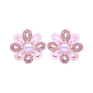 ต่างหูรูปดอกกุหลาบสีทองผสมรูปโฆษณาที่หรูหราทันสมัยสวมใส่ได้ทุกวันด้วยเพทายทันสมัยทันสมัยสำหรับงานปาร์ตี้ - Product Image 4