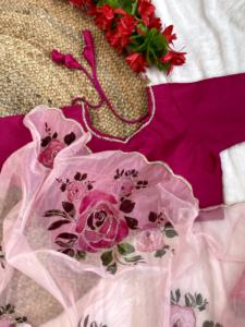 ชุดเดรสผ้าไหมออร์แกนซ่าผ้าเนื้อนุ่มพิมพ์ลายดอกไม้เสื้อเบลาส์สุดอินเทรนด์ผ้าโปร่งสำหรับผู้หญิงพิมพ์ลายดอกไม้ผ้าซาตินและจาร์โด้ผู้ส่งออกจากอินเดีย - Product Image 4