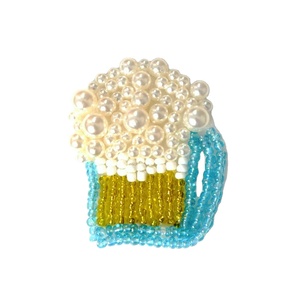 Broches en fil de soie de qualité supérieure, nouveau design, brodées, en tissu chenille perlé, couleur personnalisée, taille personnalisée, service OEM, magnifiques - Product Image 1