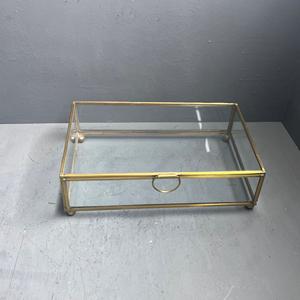 กล่องเก็บเครื่องประดับ กล่องใส่เครื่องประดับ ทำจากทองเหลืองและแก้ว เรียบง่ายและมีเอกลักษณ์ กล่องใส่เครื่องประดับโลหะ - Product Image 2