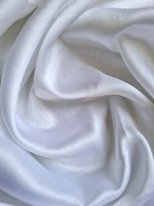 ผ้าซาตินโพลีเอสเตอร์100% น้ำหนักเบาพิมพ์ลายดิจิตอลแบบนิ่มเสื้อผ้าสำหรับงานแต่งงานของเด็กผู้หญิงมีในสต็อก - Product Image 5