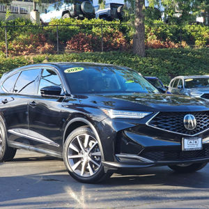 Acura MDX 2025 con Paquete Tecnológico, Tracción Delantera, Seminuevo, en Excelentes Condiciones - Product Image 1