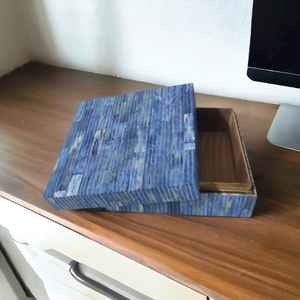 Vente en gros de boîte en bois de manguier émaillé bleu et blanc fabriquée à la main pour les cadeaux promotionnels et d'affaires Boîte à bijoux de table pour la décoration intérieure - Product Image 6