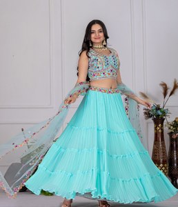 Presentamos nuestra última colección de lehengas Star Fox Georgette lisas con trabajo de pliegues. - Product Image 5