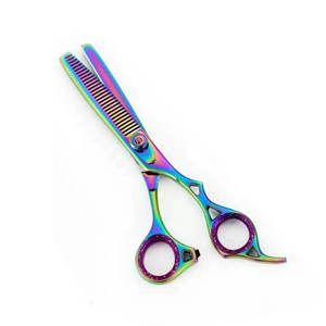 ชุดกรรไกรตัดผมระดับมืออาชีพ 6.5 นิ้ว สำหรับร้านเสริมสวย สีเงิน ทำจากสแตนเลส ใบมีดโค้ง ปลายแหลมคม รุ่น 2026 - Product Image 3