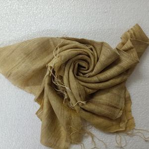 Foulards en soie mélangée Wild Eri et Katia 100%, légers et personnalisés, fabriqués à partir de fibres de soie pure, idéaux pour la revente. - Product Image 4