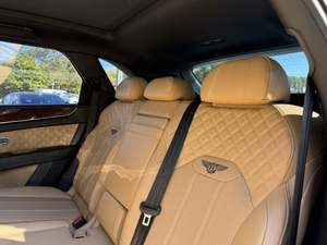 Bentley Arnage V8 AWD 2022 Usado, Volante a la Izquierda, 50001-75000 Millas, 200-250 CV - Product Image 3