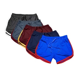 กางเกงขาสั้นบาสเก็ตบอลตาข่ายโพลีเอสเตอร์สำหรับผู้ชายกางเกงขาสั้นสำหรับฝึกซ้อมฟิตเนสแบบพื้นฐานมีกระเป๋าด้านข้างพิมพ์โลโก้ได้ - Product Image 1