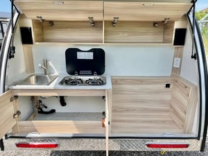 Caravana Ligera Plegable Tipo Lágrima, Mini Caravana Móvil para 4 Personas, Remolque de Viaje Moderno e Impermeable - Product Image 3